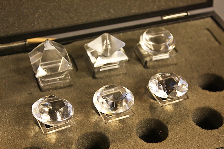 процесс обработки бриллиантов