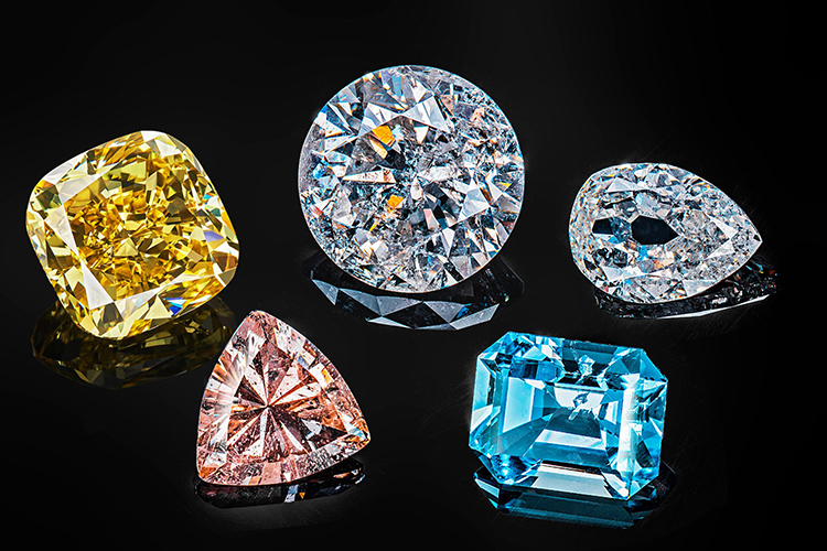 бриллианты разных цветов