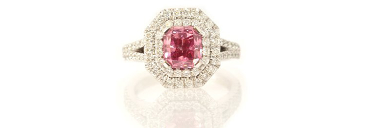 круглый розовый бриллиант 