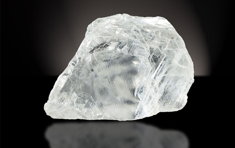 чистый монокристаллический алмаз
