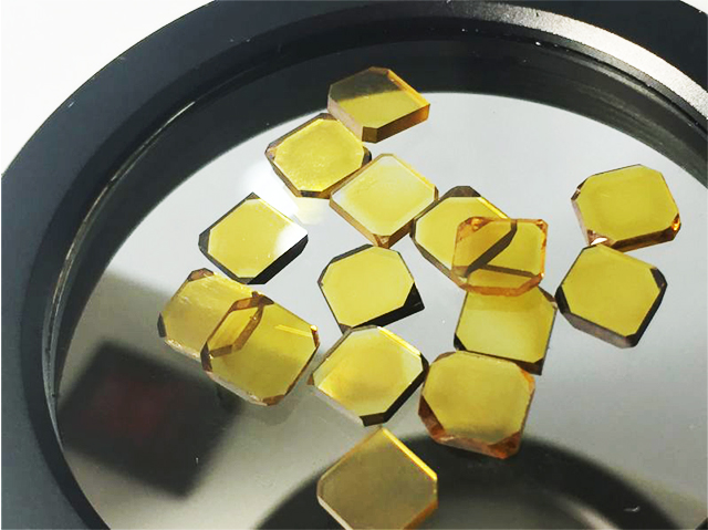 CVD монокристаллический алмаз