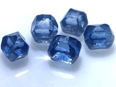 Искусственные выращенные алмазы в продаже 
