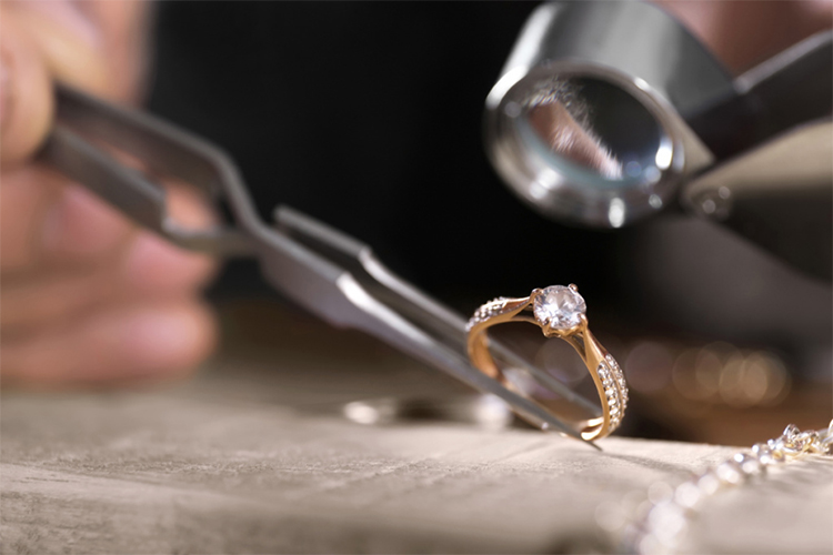 кольцо с выращенными бриллиантами