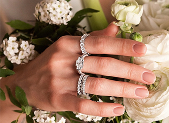 Помолвочные кольца  с искусственно выращенными бриллиантами для идеального предложения