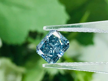 выращенный бриллиант cvd