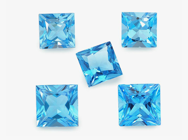 камень голубой бриллиант