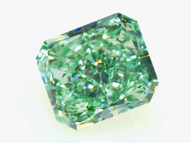 сколько стоит зеленый бриллиант